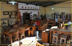 Showroom - Móveis em Madeira de Demolição